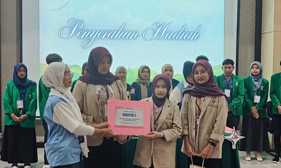images/article_img_Cetak_Prestasi_Nasional,_Mahasiswa_Akuntansi_Universitas_Harkat_Negeri_Harumkan_Nama_Kampus_di_Padang.jpg