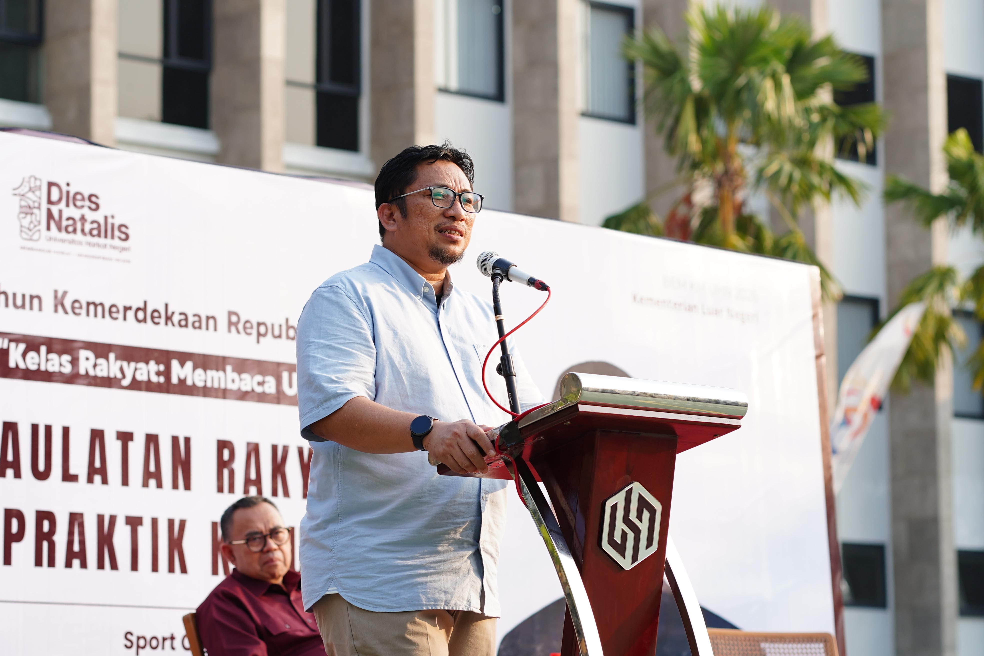 images/article_img_Feri_Amsari_Ajak_Mahasiswa_Universitas_Harkat_Negeri_Menata_Ulang_Demokrasi.jpg