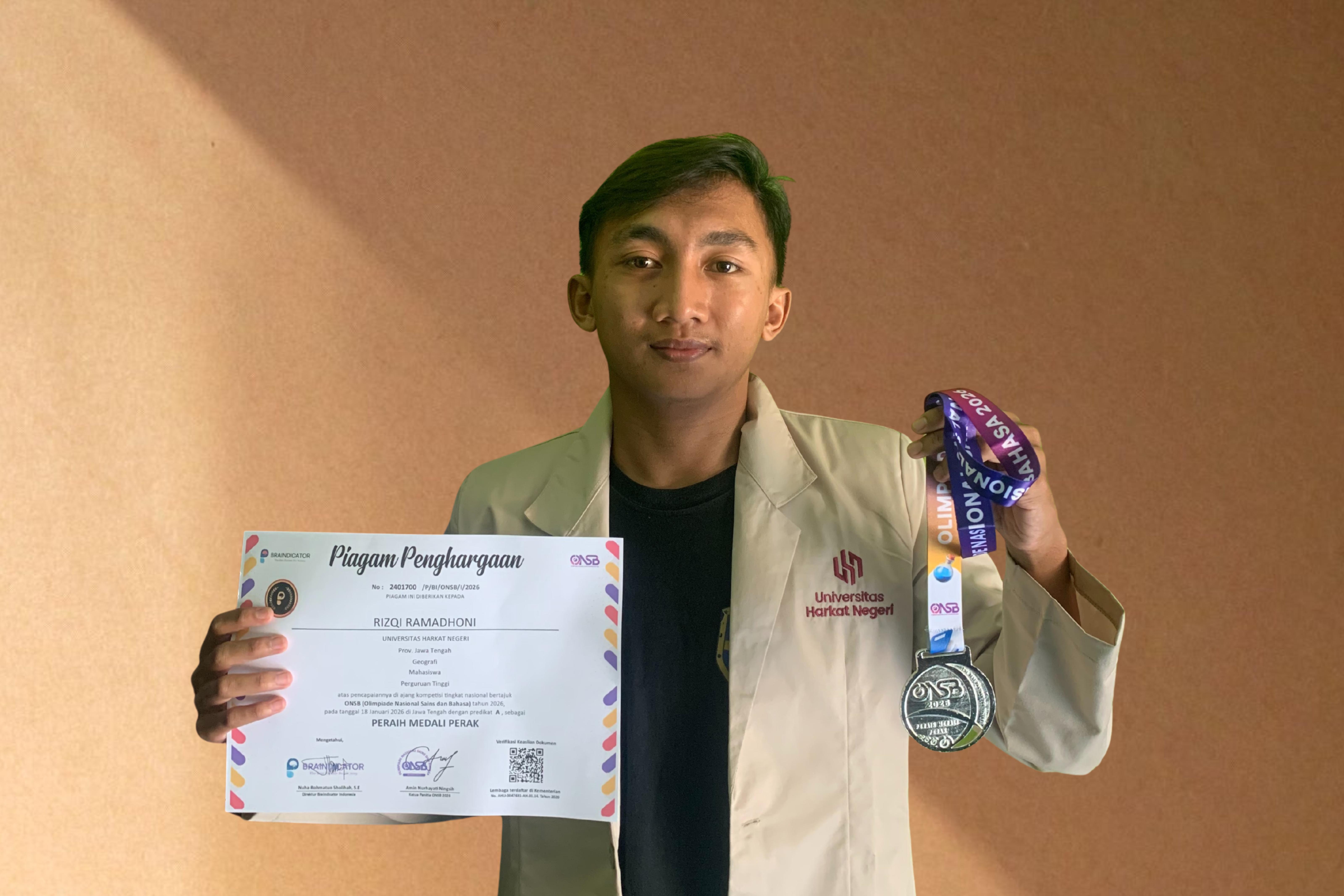 images/article_img_Mahasiswa_S1_Manajemen_Universitas_Harkat_Negeri_Raih_Medali_Perak_Olimpiade_Nasional_Sains_dan_Bahasa.jpg