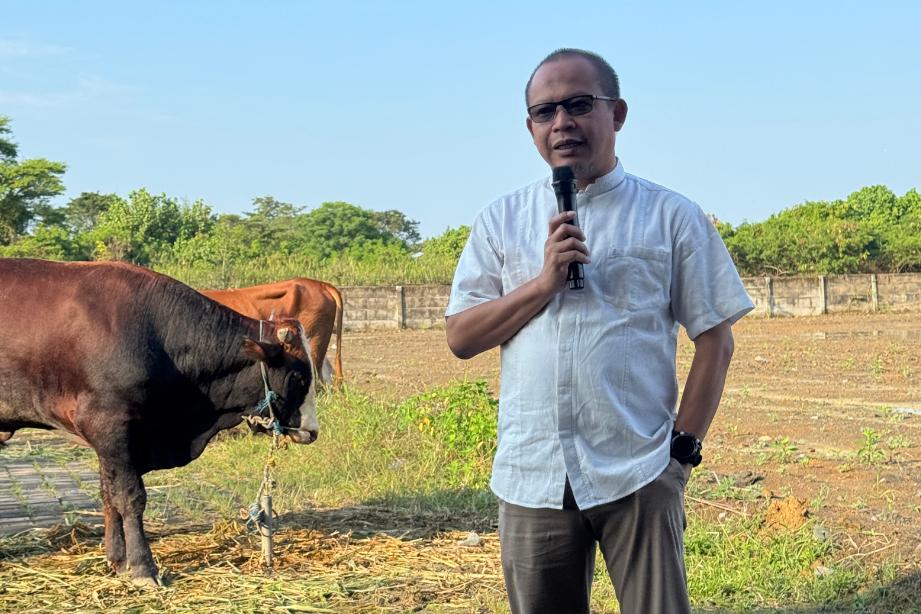 images/article_img_Menghidupkan_Makna_Kurban,_Universitas_Harkat_Negeri_Salurkan_Daging_untuk_Masyarakat_dan_Sivitas_Akademika.jpg