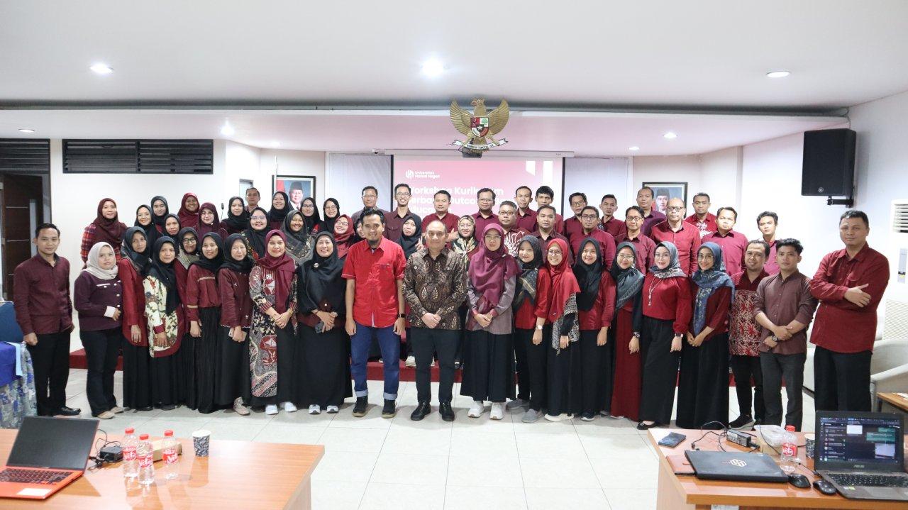 images/article_img_Siapkan_Lulusan_Unggul_dan_Relevan,_Universitas_Harkat_Negeri_Gelar_Workshop_Kurikulum_Berbasis_Capaian_Pembelajaran.jpg