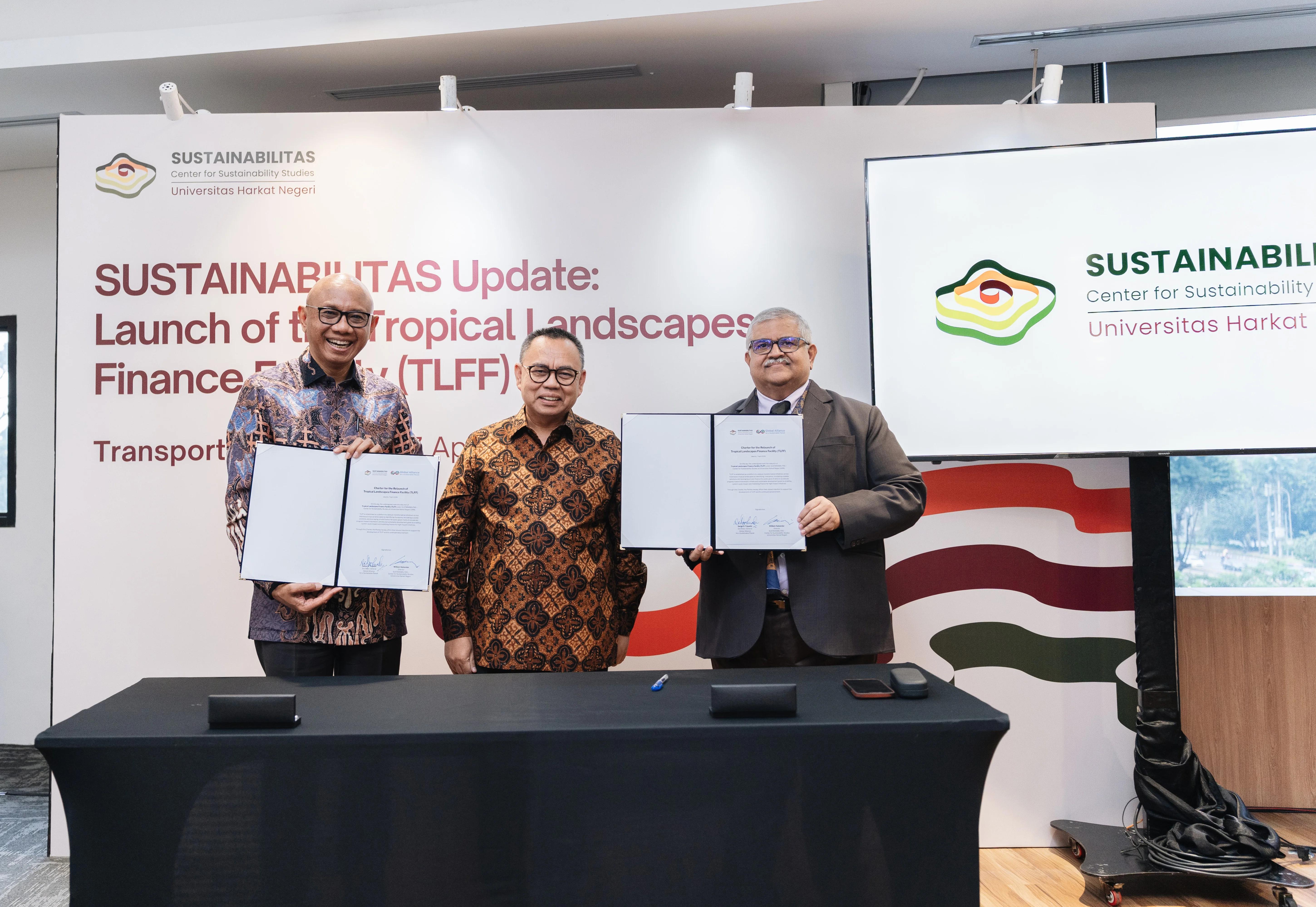 images/article_img_Sustainabilitas_Universitas_Harkat_Negeri_Gaungkan_Akselerasi_Ekonomi_Hijau_Indonesia.jpg