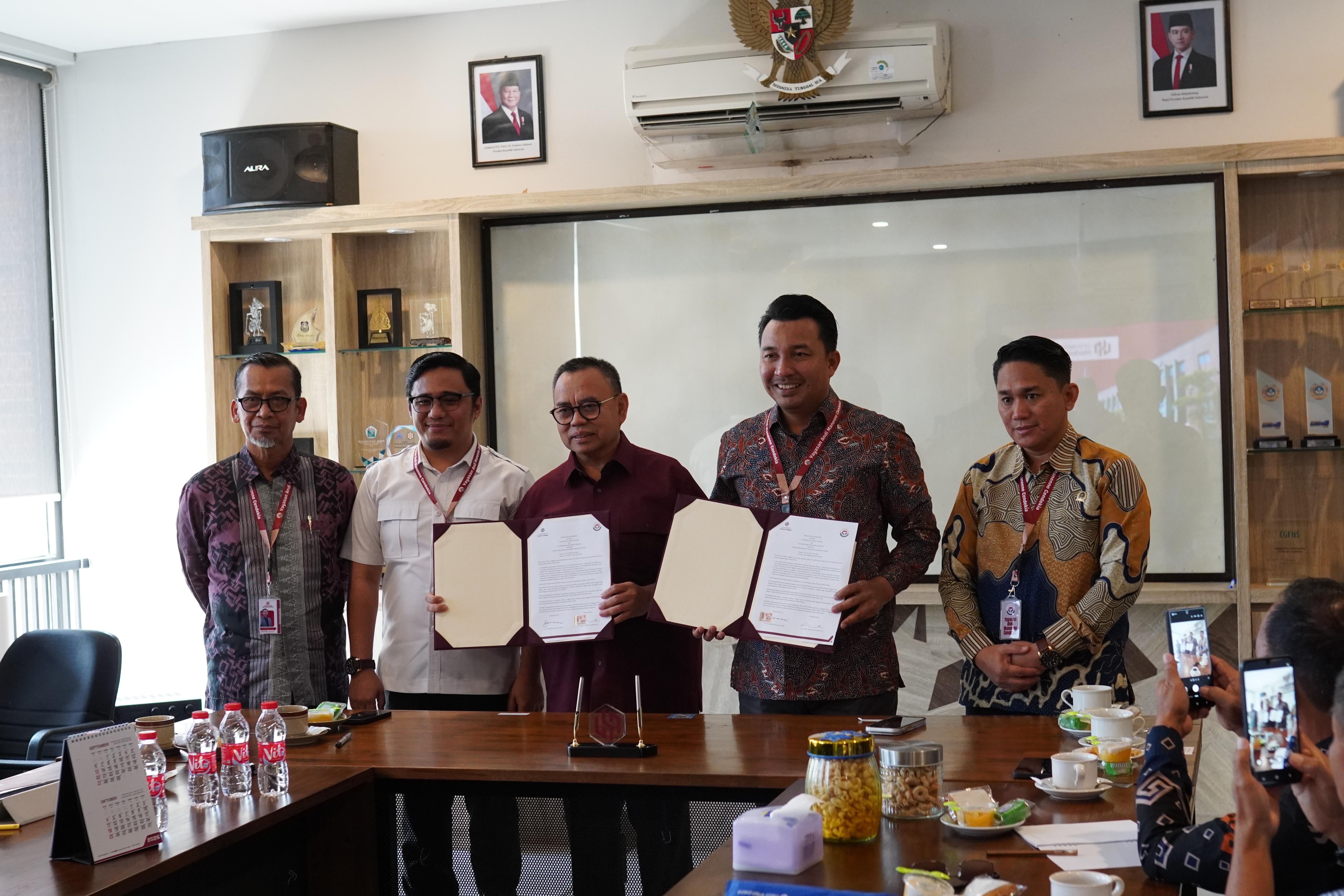 images/article_img_Universitas_Harkat_Negeri_Jadi_Rujukan_Bupati_Luwu_Utara_dalam_Persiapan_Pendirian_Perguruan_Tinggi.jpg