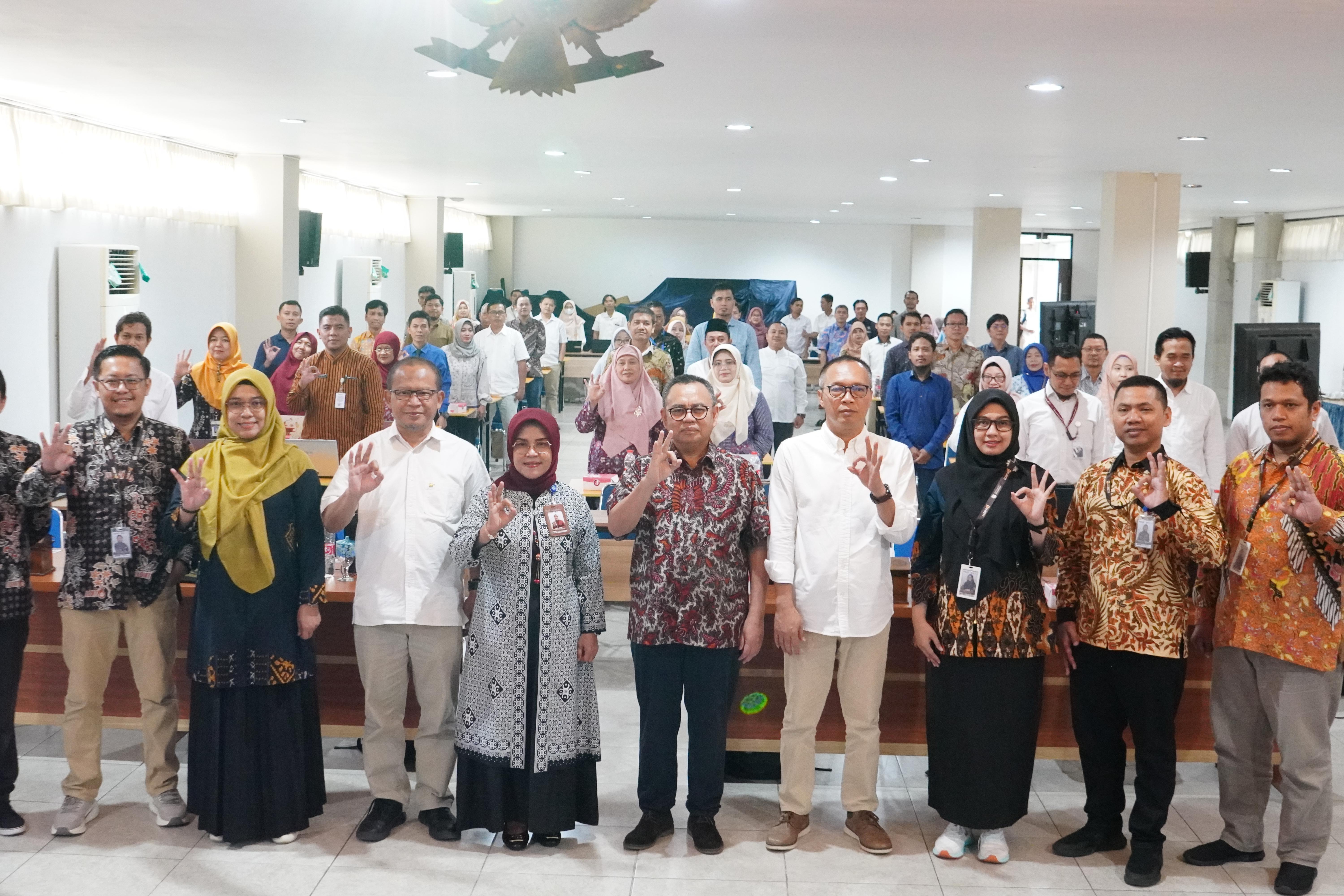 images/article_img_Universitas_Harkat_Negeri_Jadi_Tuan_Rumah_Diseminasi_IKU,_Dorong_Kolaborasi_PTS_Jawa_Tengah_Berdampak.jpg
